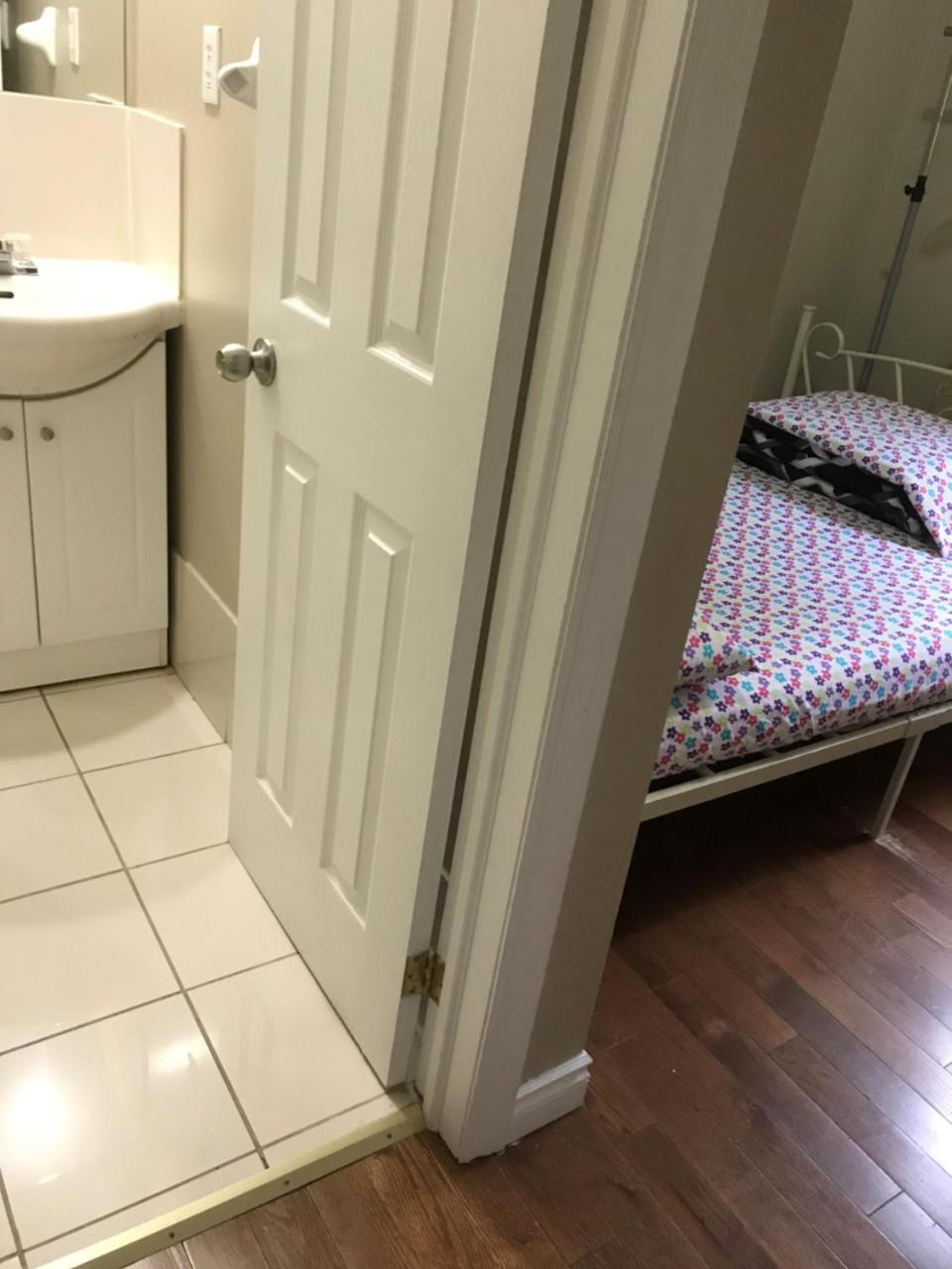 Convention Travelers Home Торонто Екстериор снимка