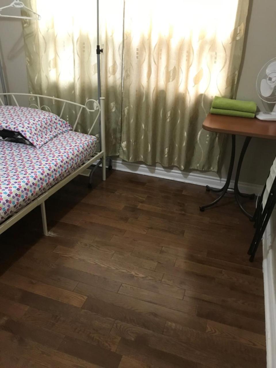 Convention Travelers Home Торонто Екстериор снимка